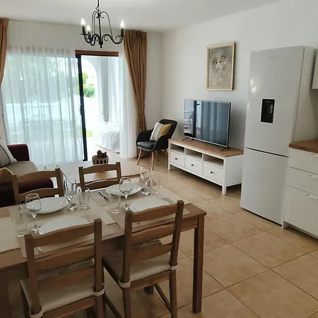 Fairways Club, B37 Апартаменты *