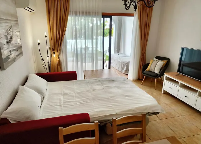 Διαμέρισμα Fairways Club, B37